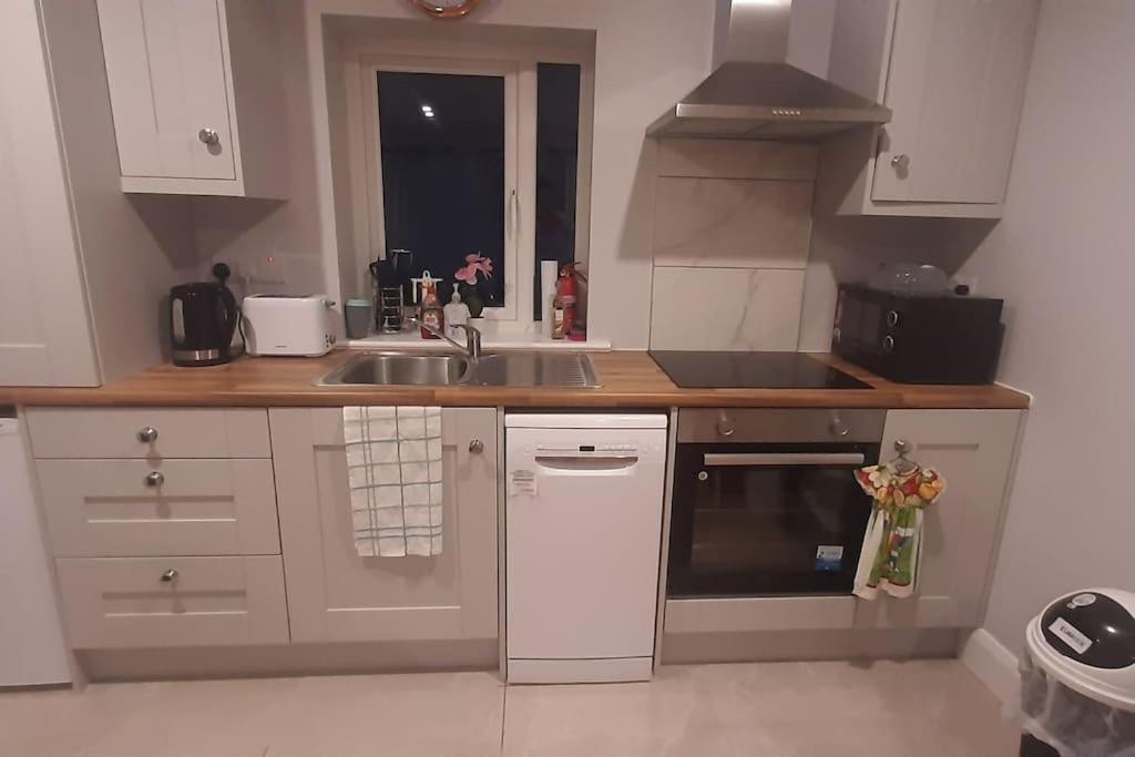 Swan Studio Haven Lisdoonvarna Bagian luar foto